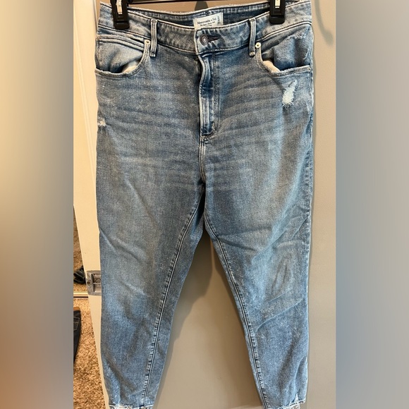 Abercrombie & Fitch Denim - Abercrombie & Fitch The Super Skinny Ankle High Rise